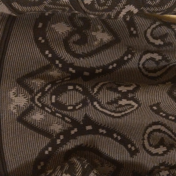 Alafoss Sweater - Picture 2 of 9